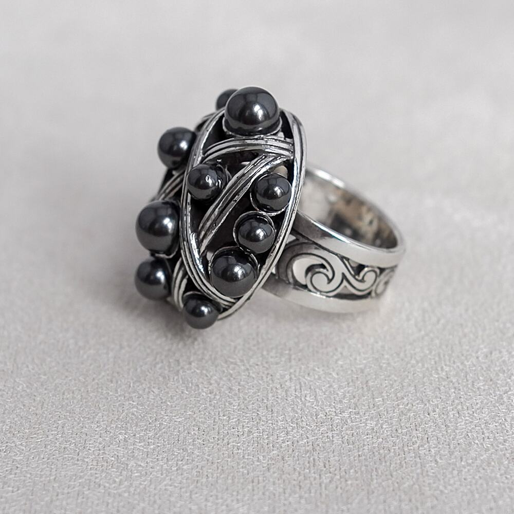 Vintage Brighton Domed Cluster Ring Gray Faux Pearls Silver Plated Size 7 Chunky - Picture 3 of 5